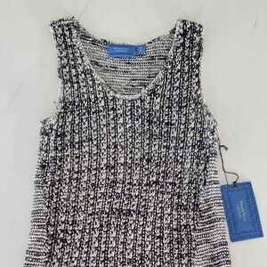 NWT Simply Vera Wang Women's Sweater Top XS Black White Sleeveless Tunic Crochet